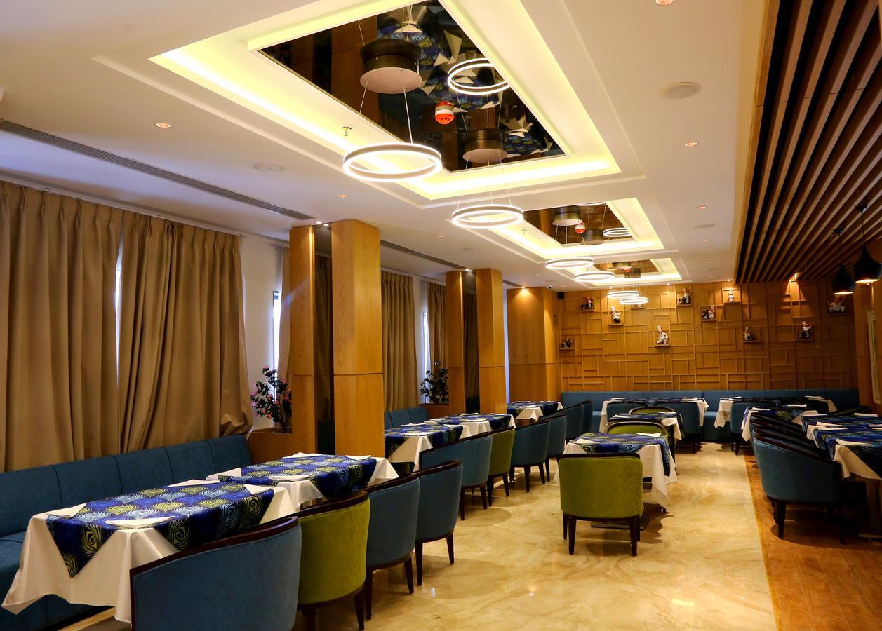 Skk Blu Hotel & Spa Udaipur Luaran gambar