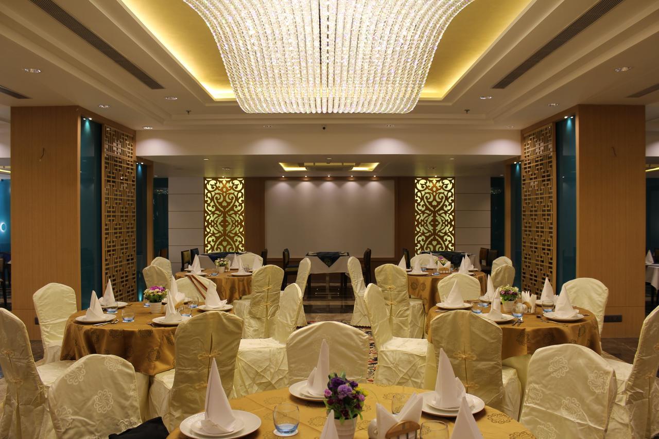 Skk Blu Hotel & Spa Udaipur Luaran gambar