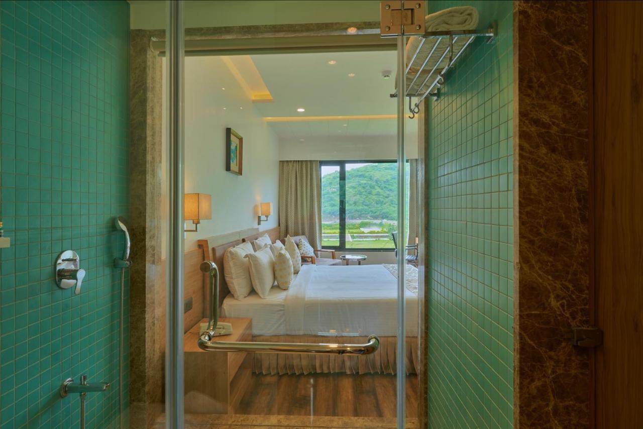 Skk Blu Hotel & Spa Udaipur Luaran gambar