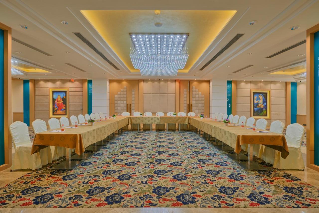 Skk Blu Hotel & Spa Udaipur Luaran gambar