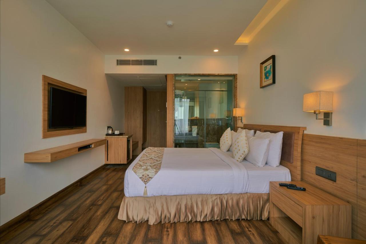 Skk Blu Hotel & Spa Udaipur Luaran gambar