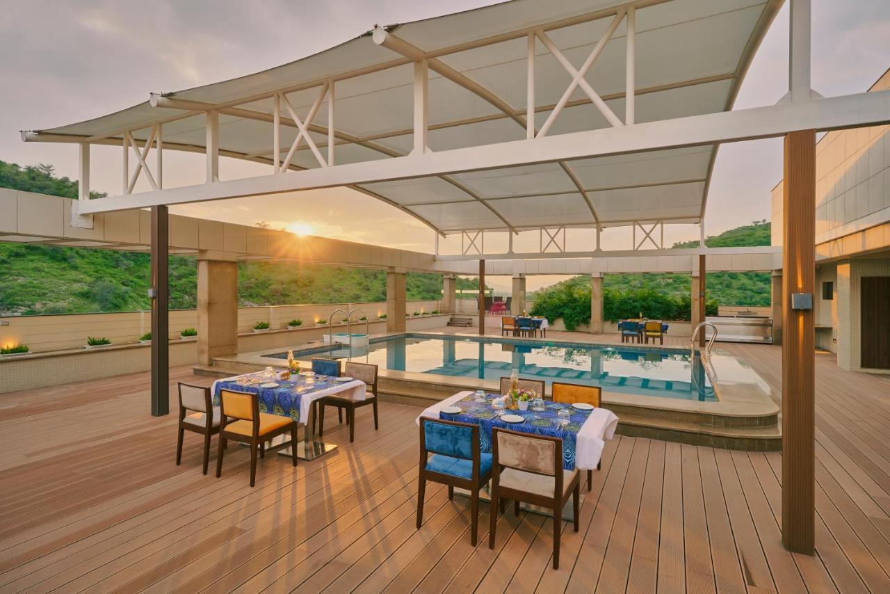 Skk Blu Hotel & Spa Udaipur Luaran gambar