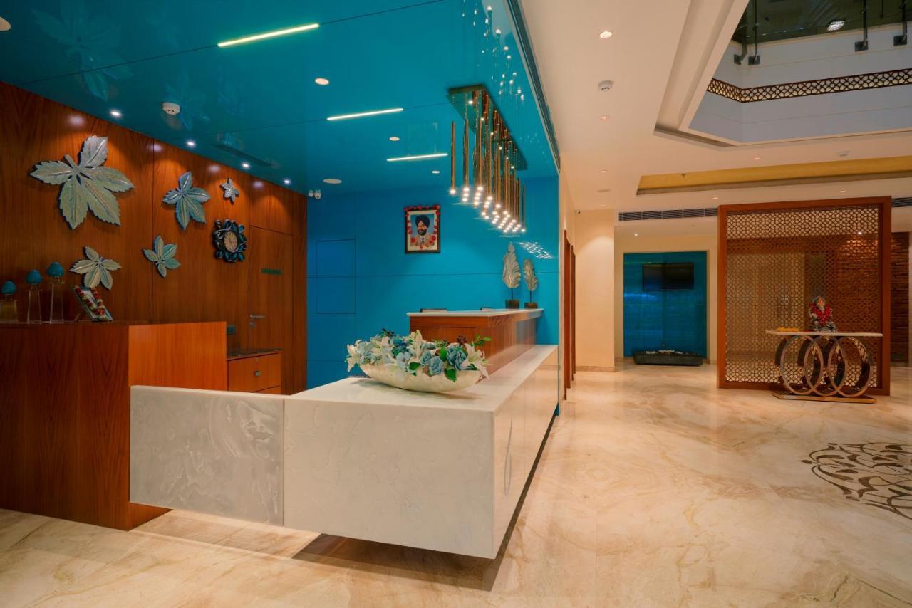 Skk Blu Hotel & Spa Udaipur Luaran gambar